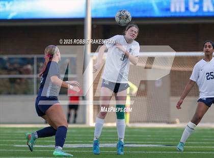 Thumbnail 1 in Walnut Grove vs. Reedy (UIL 5A D1 Area Playoff) photogallery.