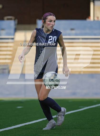 Thumbnail 3 in Walnut Grove vs. Reedy (UIL 5A D1 Area Playoff) photogallery.