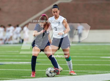 Thumbnail 3 in Walnut Grove vs. Reedy (UIL 5A D1 Area Playoff) photogallery.