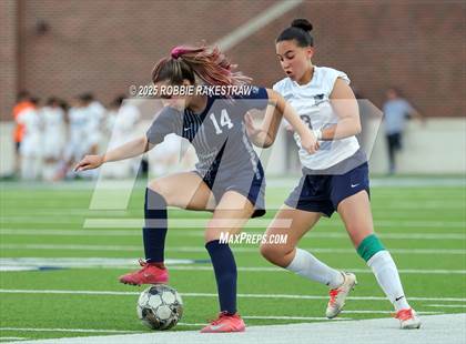 Thumbnail 1 in Walnut Grove vs. Reedy (UIL 5A D1 Area Playoff) photogallery.
