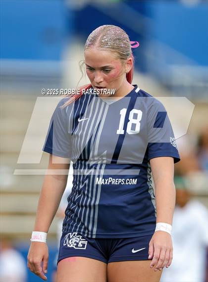 Thumbnail 3 in Walnut Grove vs. Reedy (UIL 5A D1 Area Playoff) photogallery.