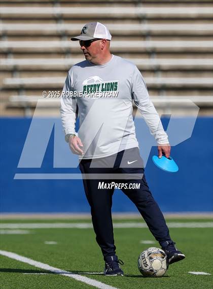Thumbnail 1 in Walnut Grove vs. Reedy (UIL 5A D1 Area Playoff) photogallery.