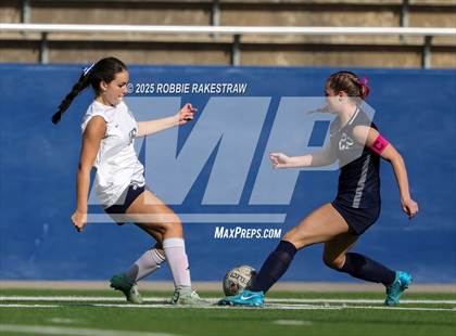 Thumbnail 3 in Walnut Grove vs. Reedy (UIL 5A D1 Area Playoff) photogallery.