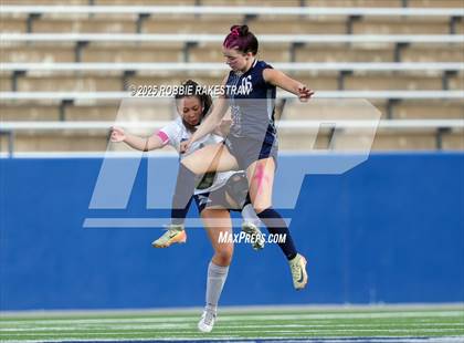 Thumbnail 2 in Walnut Grove vs. Reedy (UIL 5A D1 Area Playoff) photogallery.