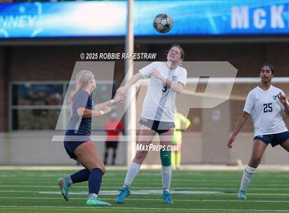 Thumbnail 3 in Walnut Grove vs. Reedy (UIL 5A D1 Area Playoff) photogallery.