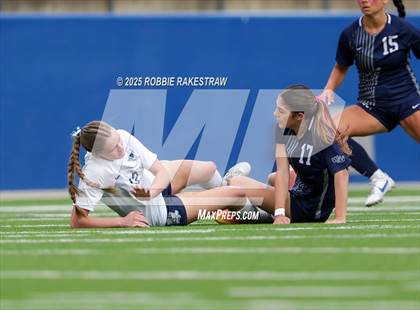 Thumbnail 3 in Walnut Grove vs. Reedy (UIL 5A D1 Area Playoff) photogallery.