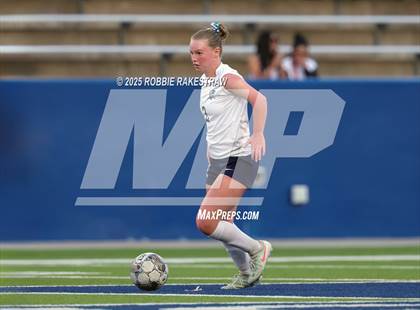Thumbnail 1 in Walnut Grove vs. Reedy (UIL 5A D1 Area Playoff) photogallery.