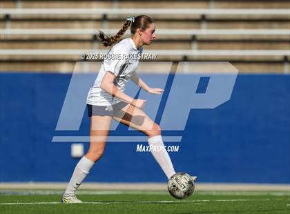Thumbnail 2 in Walnut Grove vs. Reedy (UIL 5A D1 Area Playoff) photogallery.