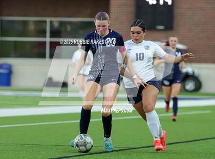 Thumbnail 1 in Walnut Grove vs. Reedy (UIL 5A D1 Area Playoff) photogallery.