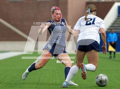 Thumbnail 1 in Walnut Grove vs. Reedy (UIL 5A D1 Area Playoff) photogallery.