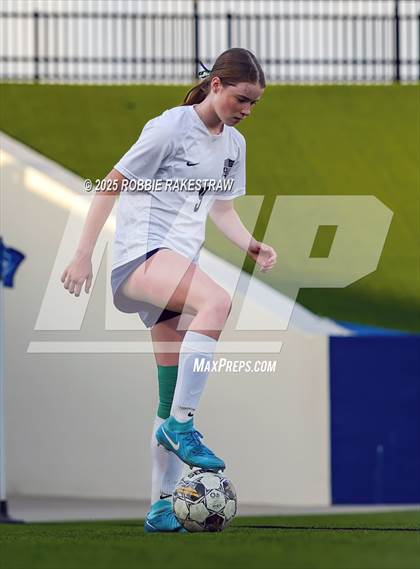 Thumbnail 1 in Walnut Grove vs. Reedy (UIL 5A D1 Area Playoff) photogallery.