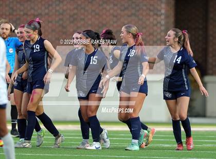 Thumbnail 2 in Walnut Grove vs. Reedy (UIL 5A D1 Area Playoff) photogallery.