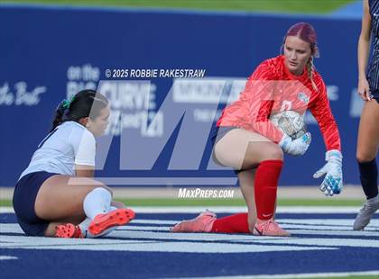 Thumbnail 3 in Walnut Grove vs. Reedy (UIL 5A D1 Area Playoff) photogallery.