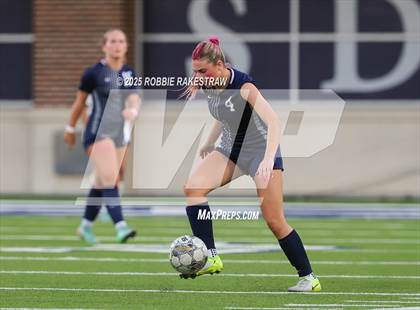 Thumbnail 3 in Walnut Grove vs. Reedy (UIL 5A D1 Area Playoff) photogallery.