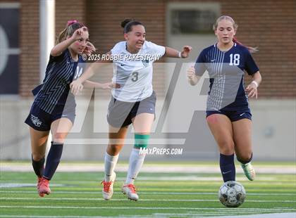 Thumbnail 2 in Walnut Grove vs. Reedy (UIL 5A D1 Area Playoff) photogallery.