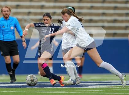 Thumbnail 1 in Walnut Grove vs. Reedy (UIL 5A D1 Area Playoff) photogallery.