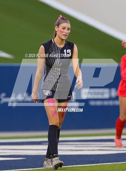 Thumbnail 3 in Walnut Grove vs. Reedy (UIL 5A D1 Area Playoff) photogallery.