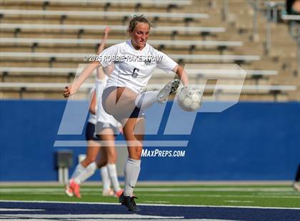 Thumbnail 3 in Walnut Grove vs. Reedy (UIL 5A D1 Area Playoff) photogallery.