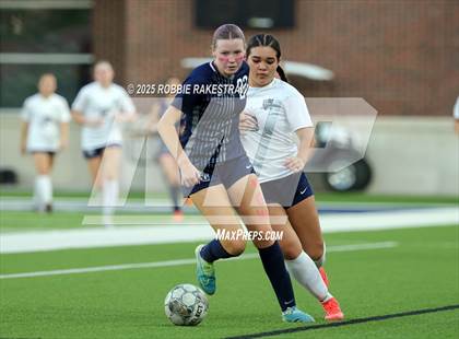 Thumbnail 3 in Walnut Grove vs. Reedy (UIL 5A D1 Area Playoff) photogallery.