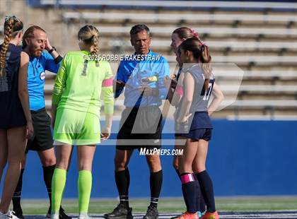 Thumbnail 2 in Walnut Grove vs. Reedy (UIL 5A D1 Area Playoff) photogallery.