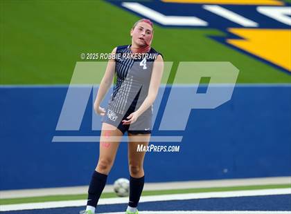 Thumbnail 2 in Walnut Grove vs. Reedy (UIL 5A D1 Area Playoff) photogallery.