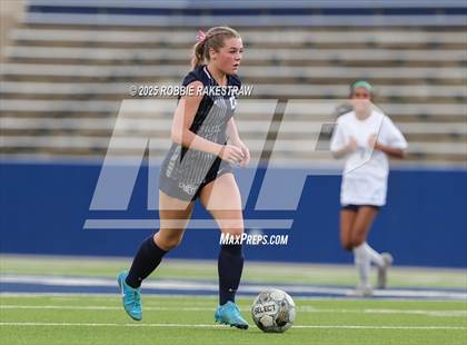 Thumbnail 3 in Walnut Grove vs. Reedy (UIL 5A D1 Area Playoff) photogallery.