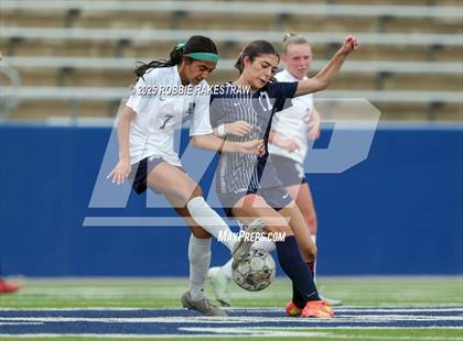 Thumbnail 3 in Walnut Grove vs. Reedy (UIL 5A D1 Area Playoff) photogallery.