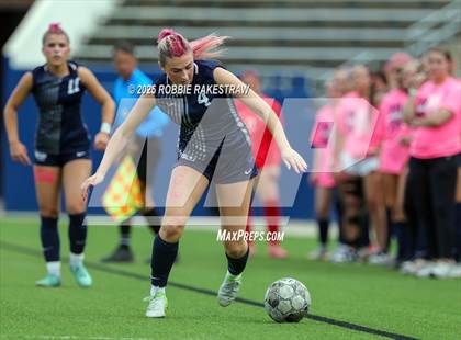 Thumbnail 1 in Walnut Grove vs. Reedy (UIL 5A D1 Area Playoff) photogallery.