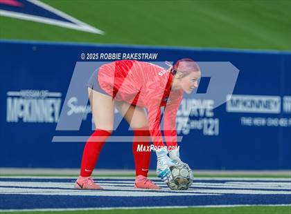 Thumbnail 3 in Walnut Grove vs. Reedy (UIL 5A D1 Area Playoff) photogallery.