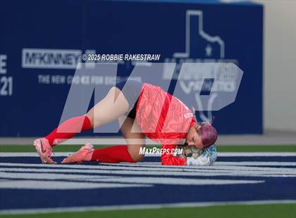 Thumbnail 1 in Walnut Grove vs. Reedy (UIL 5A D1 Area Playoff) photogallery.
