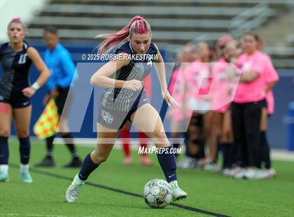 Thumbnail 2 in Walnut Grove vs. Reedy (UIL 5A D1 Area Playoff) photogallery.