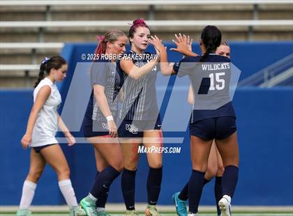 Thumbnail 1 in Walnut Grove vs. Reedy (UIL 5A D1 Area Playoff) photogallery.