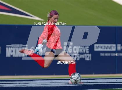 Thumbnail 2 in Walnut Grove vs. Reedy (UIL 5A D1 Area Playoff) photogallery.