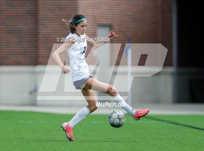 Thumbnail 3 in Walnut Grove vs. Reedy (UIL 5A D1 Area Playoff) photogallery.