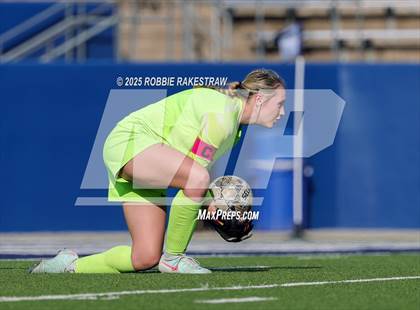 Thumbnail 2 in Walnut Grove vs. Reedy (UIL 5A D1 Area Playoff) photogallery.