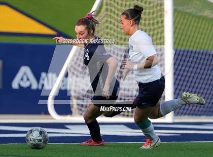 Thumbnail 2 in Walnut Grove vs. Reedy (UIL 5A D1 Area Playoff) photogallery.