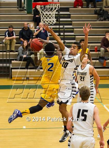 Thumbnail 3 in Lee vs Dominion (Joe Cascio Holiday Classic) photogallery.