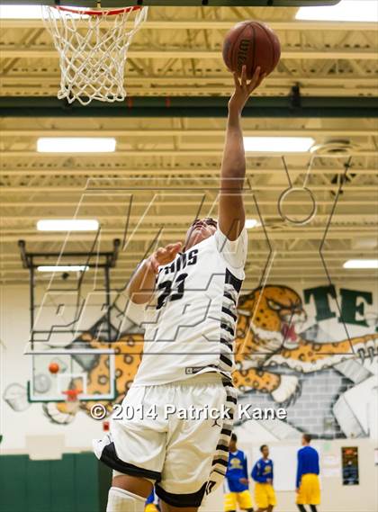 Thumbnail 1 in Lee vs Dominion (Joe Cascio Holiday Classic) photogallery.