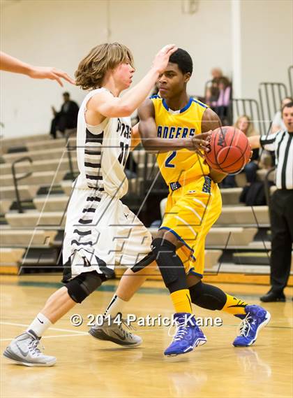 Thumbnail 1 in Lee vs Dominion (Joe Cascio Holiday Classic) photogallery.