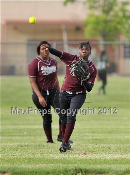 Thumbnail 3 in River Valley @ Natomas photogallery.