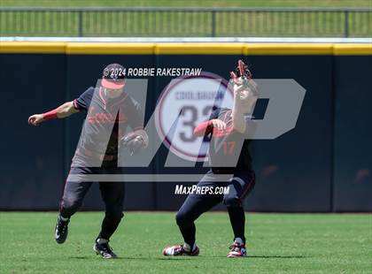 Thumbnail 3 in Lovejoy vs. Grapevine (UIL 5A Baseball Final) photogallery.