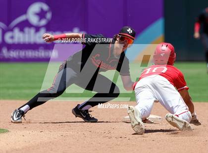 Thumbnail 1 in Lovejoy vs. Grapevine (UIL 5A Baseball Final) photogallery.