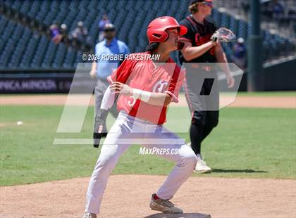 Thumbnail 2 in Lovejoy vs. Grapevine (UIL 5A Baseball Final) photogallery.