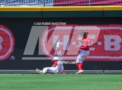 Thumbnail 2 in Lovejoy vs. Grapevine (UIL 5A Baseball Final) photogallery.