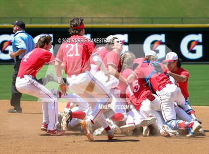 Thumbnail 1 in Lovejoy vs. Grapevine (UIL 5A Baseball Final) photogallery.