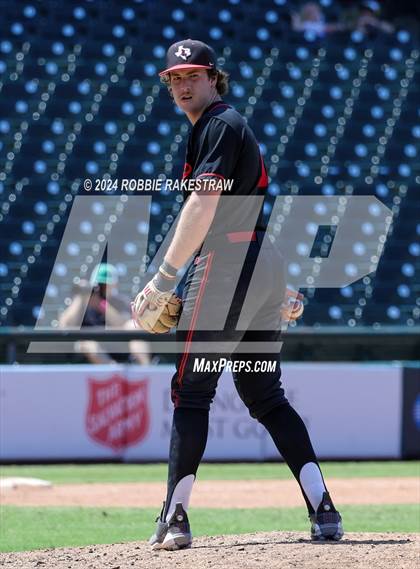 Thumbnail 2 in Lovejoy vs. Grapevine (UIL 5A Baseball Final) photogallery.