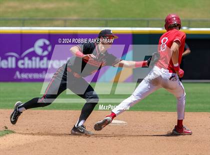 Thumbnail 2 in Lovejoy vs. Grapevine (UIL 5A Baseball Final) photogallery.