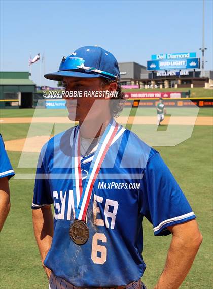 Thumbnail 2 in Gunter vs. Franklin (UIL 3A Baseball Semifinal Medal Ceremony) photogallery.