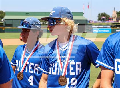 Thumbnail 1 in Gunter vs. Franklin (UIL 3A Baseball Semifinal Medal Ceremony) photogallery.