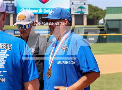 Thumbnail 3 in Gunter vs. Franklin (UIL 3A Baseball Semifinal Medal Ceremony) photogallery.